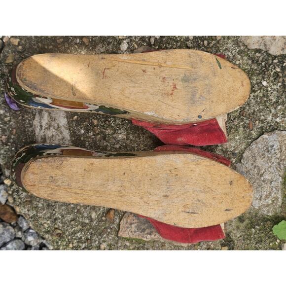 1940's Vintage Hand Carved And Hand Painted Wooden Wedges Size 8.5 Women's. - Picture 8 of 14